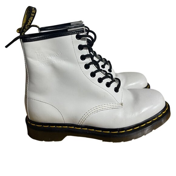 Dr Martens 1460 White Leather Lace Up Boots Womens Size 8 Mens Size 7 - Picture 1 of 11